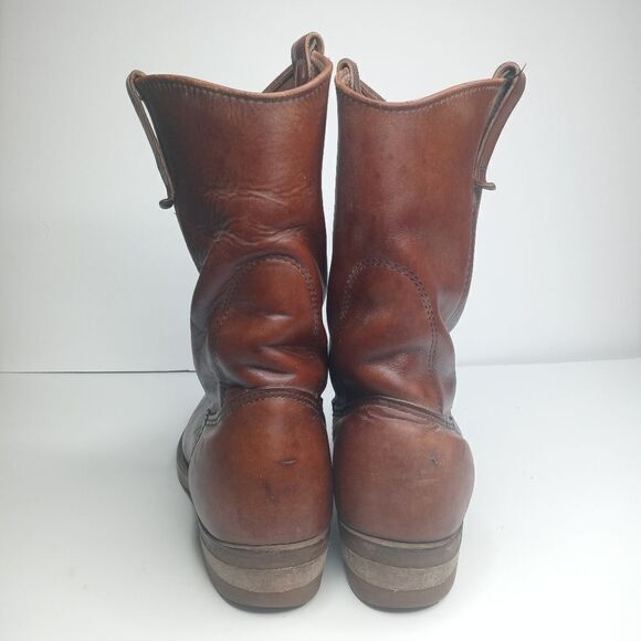 Red wings size 8 boots - Picture 9 of 10